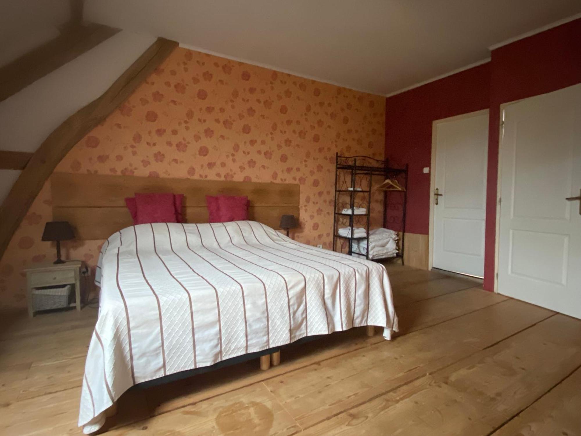 Les Fruits Du Passau Bed and Breakfast Saint-Désiré Eksteriør billede